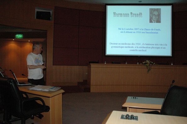 20040731_WorldChampTaiwan_9999Divers_AcademiMeeting_FSTB_0019