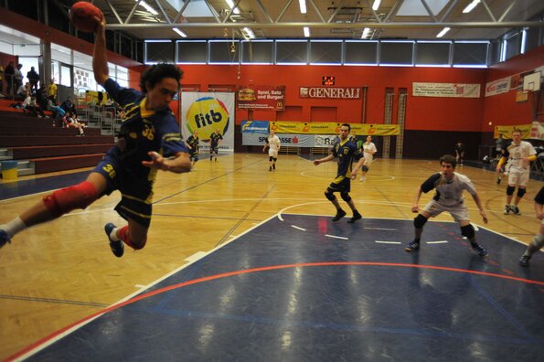 Tschoukball