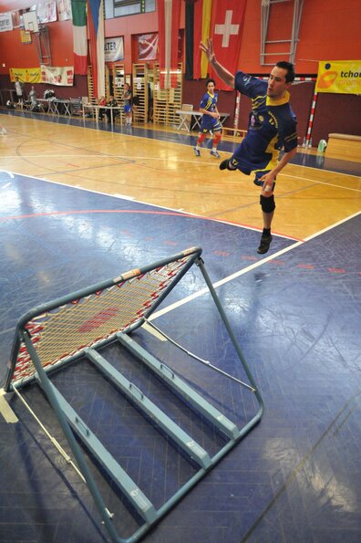Tschoukball